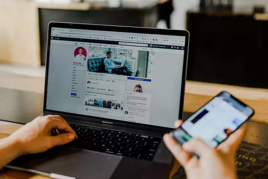 Czyszczenie cache'a - Facebook, Linkedin, Twitter Czyszczenie cache'a - Facebook, Linkedin, Twitter